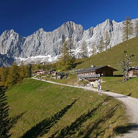 Готель Tuerlwand