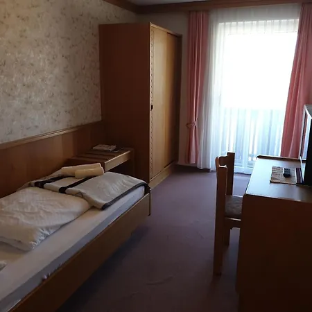 Tuerlwand Готель
