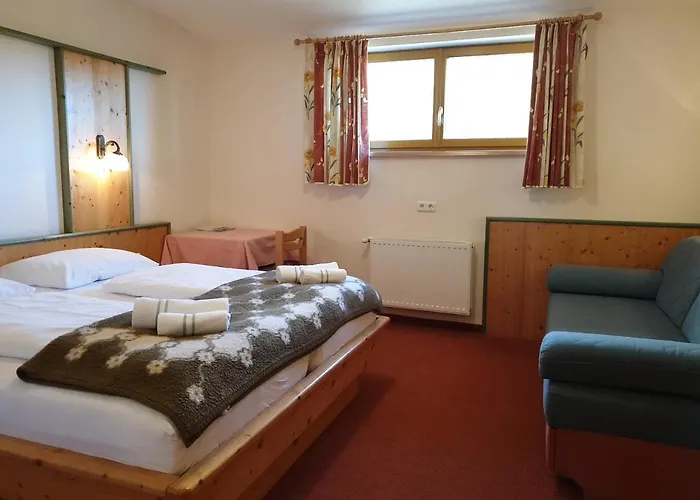 Tuerlwand מלון 3*